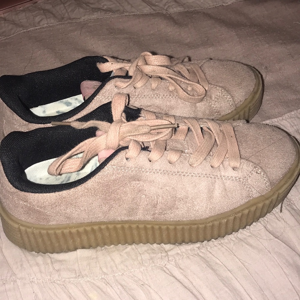 super cute suede tennis shoes